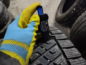 Гуми Зимни 225/75R16, снимка 3