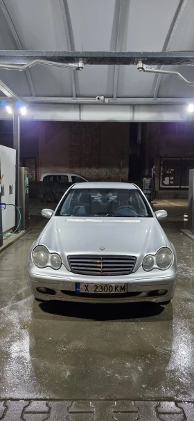 Mercedes-Benz C 200, снимка 1