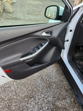 Ford Focus 1.0 EcoBoost 125 к.с., снимка 14