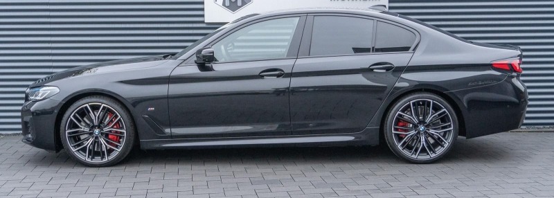 BMW M5 M550i*xDrive*DrivePro*Laser*360*ГАРАНЦИЯ, снимка 4 - Автомобили и джипове - 46275032