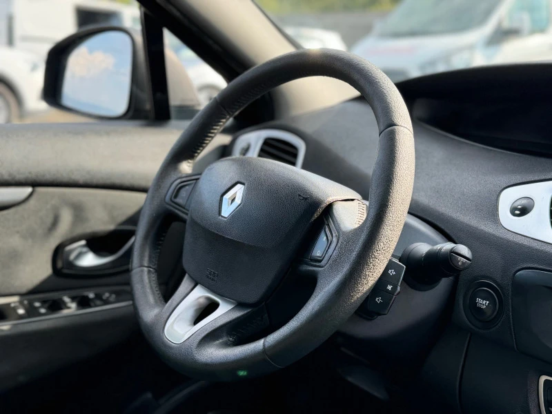 Renault Scenic 6+ 1, снимка 6 - Автомобили и джипове - 46664646