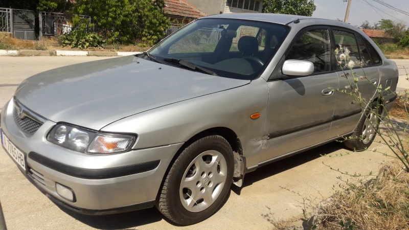 Mazda 626 1.8, снимка 4 - Автомобили и джипове - 48240679