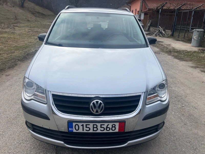 VW Touran 2.0i Бензин/Метан ITALIA, снимка 2 - Автомобили и джипове - 49039303