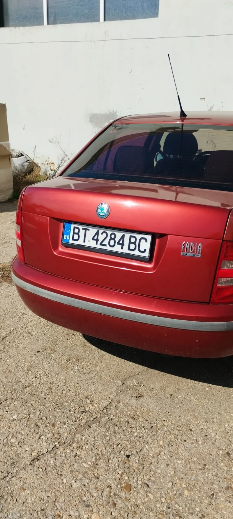 Skoda Fabia 1.4 бензин /газ 4 цилиндрова , снимка 4 - Автомобили и джипове - 49440672