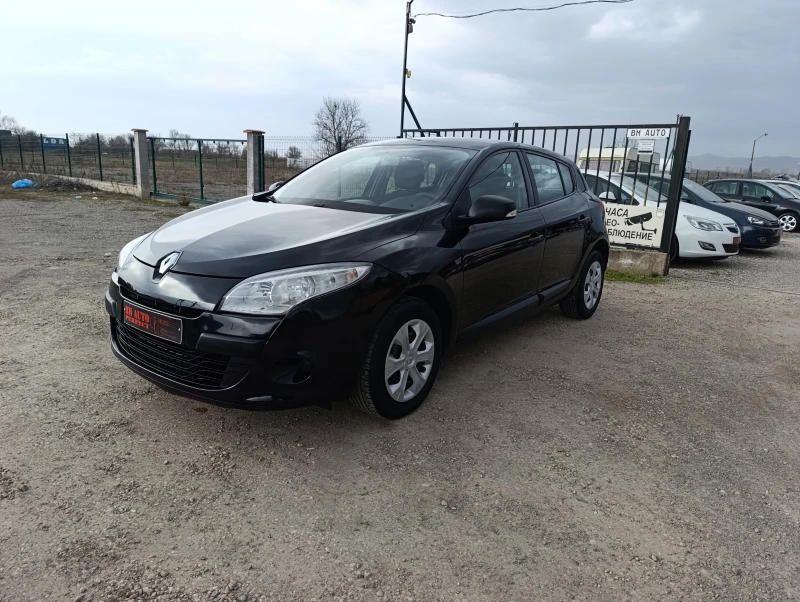 Renault Megane 1.6i- 16v Бензин, снимка 3 - Автомобили и джипове - 49452969