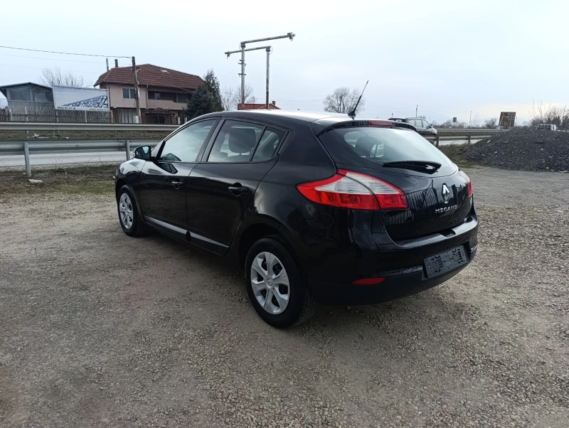 Renault Megane 1.6i- 16v Бензин, снимка 5 - Автомобили и джипове - 49452969