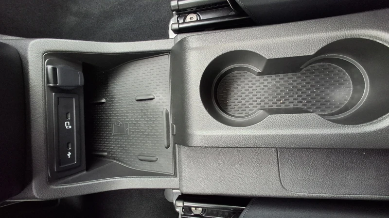 Mercedes-Benz T-класа 180d 4x2, снимка 12 - Автомобили и джипове - 50031296