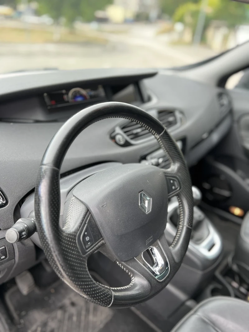 Renault Grand scenic 1.6dCi // 130к.с, снимка 4 - Автомобили и джипове - 51555503