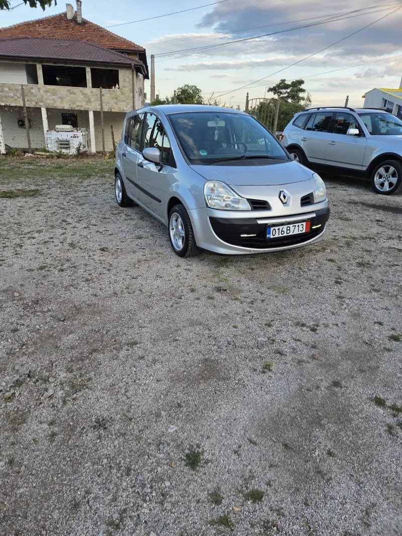 Renault Modus 1.2 16V 75 кс, снимка 2 - Автомобили и джипове - 51752172