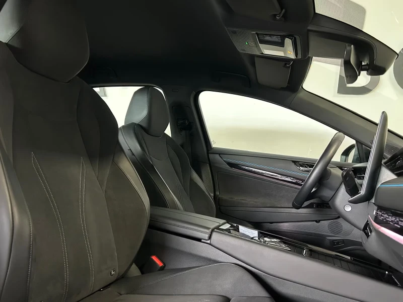 VW ID.7 PRO/286HP/MASSAGE/360/MEMO/HUD/AHK/LED/NAVI/372g, снимка 13 - Автомобили и джипове - 51838761