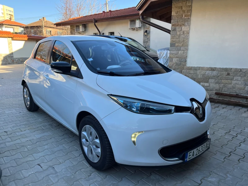 Renault Zoe СОБСТВЕНА БАТЕРИЯ, снимка 2 - Автомобили и джипове - 51969681