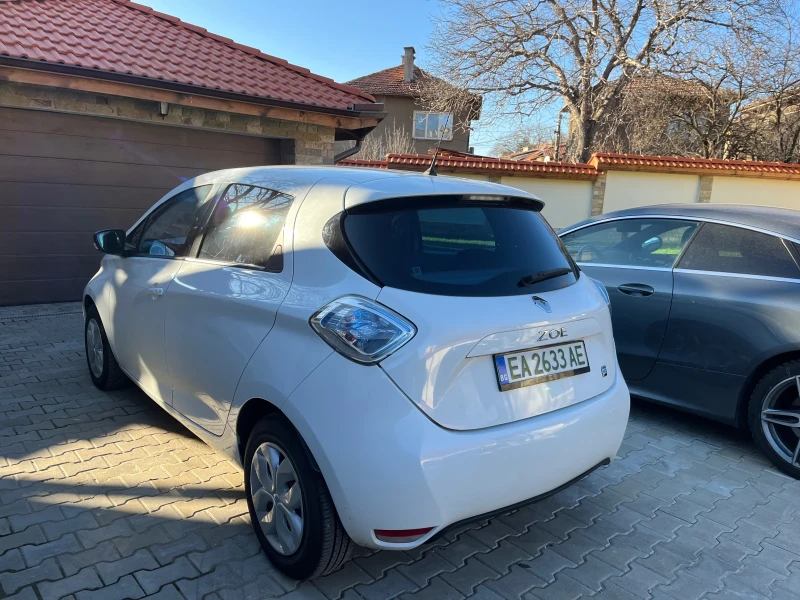 Renault Zoe СОБСТВЕНА БАТЕРИЯ, снимка 4 - Автомобили и джипове - 51969681