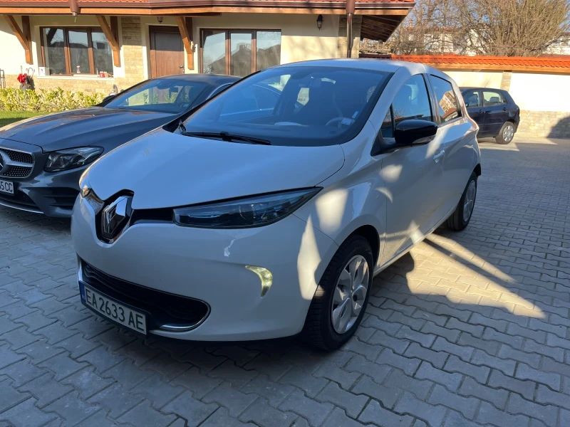 Renault Zoe СОБСТВЕНА БАТЕРИЯ, снимка 3 - Автомобили и джипове - 51969681