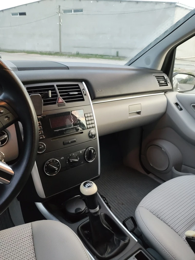 Mercedes-Benz B 200, снимка 2 - Автомобили и джипове - 52460448