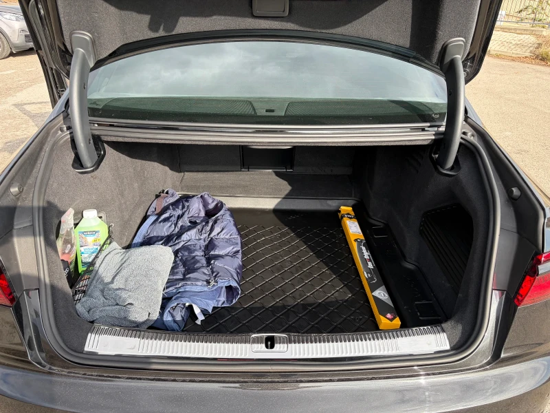 Audi A8 Matrix | HUD | PANO| TV| SOFTCLOSE| B&O, снимка 14 - Автомобили и джипове - 52536468