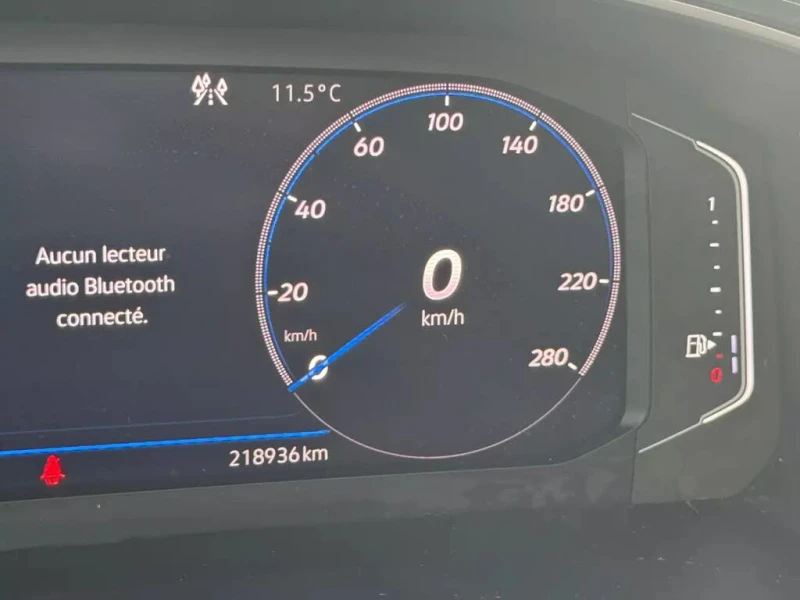 VW Jetta  GLI S FWD АвтоКредит* (ЦЕНА ДО БГ), снимка 8 - Автомобили и джипове - 52588678