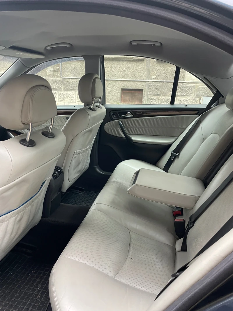 Mercedes-Benz C 220 220CDI, снимка 7 - Автомобили и джипове - 52801545