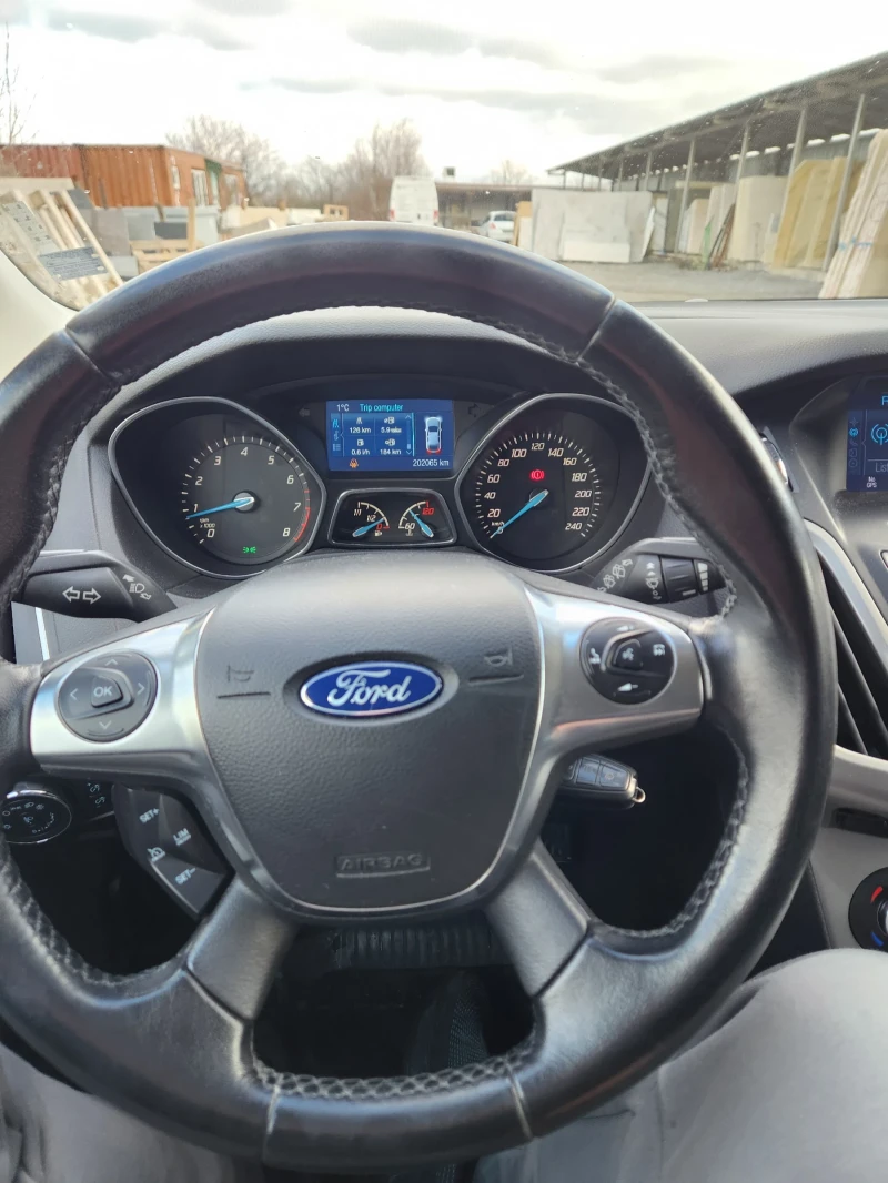 Ford Focus 1.0 EcoBoost 125 к.с., снимка 10 - Автомобили и джипове - 52928693