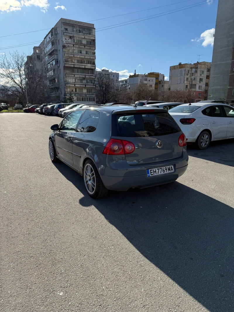 VW Golf 1.6i Газ/Бензин, снимка 3 - Автомобили и джипове - 52944477