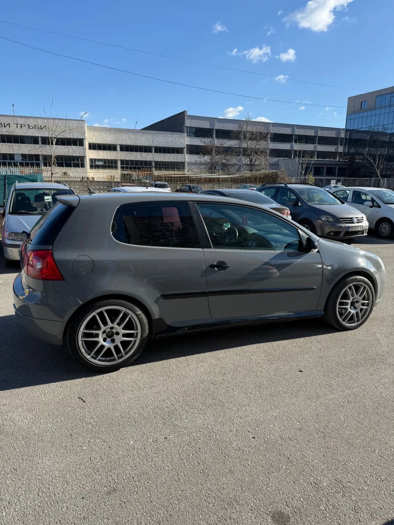 VW Golf 1.6i Газ/Бензин, снимка 6 - Автомобили и джипове - 52944477