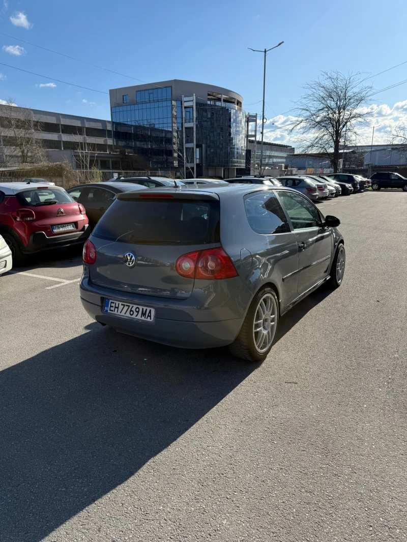 VW Golf 1.6i Газ/Бензин, снимка 4 - Автомобили и джипове - 52944477