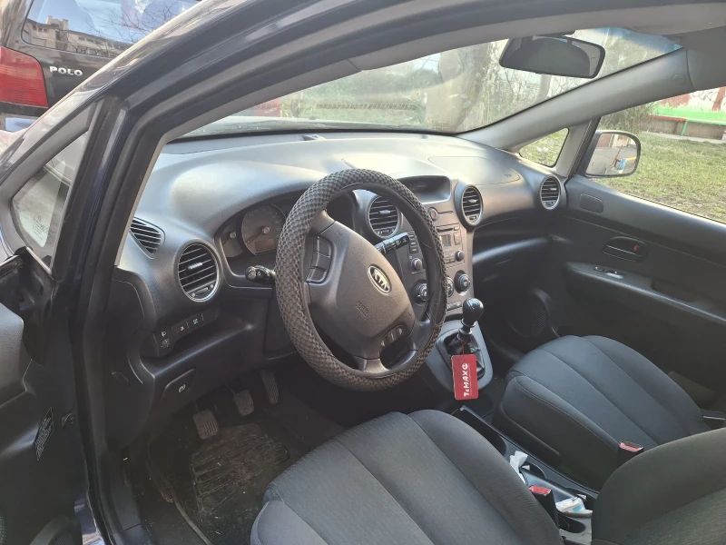 Kia Carens, снимка 8 - Автомобили и джипове - 53141234
