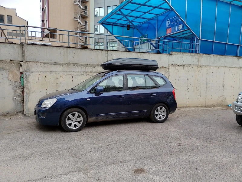 Kia Carens, снимка 11 - Автомобили и джипове - 53141234
