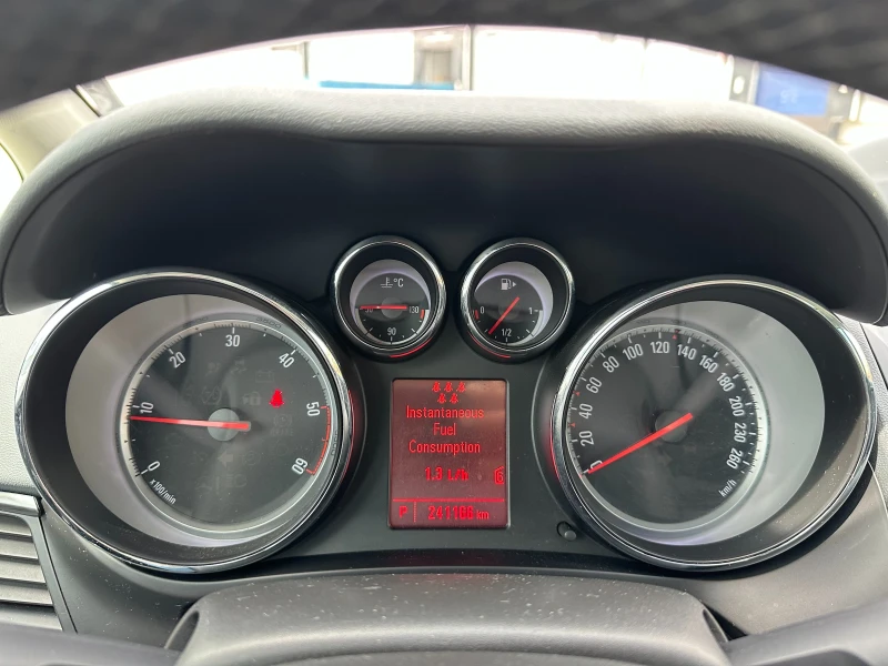 Opel Zafira Tourer 2.0d 165 к.с. - 13999 лв. - 49921313 | Car24.bg