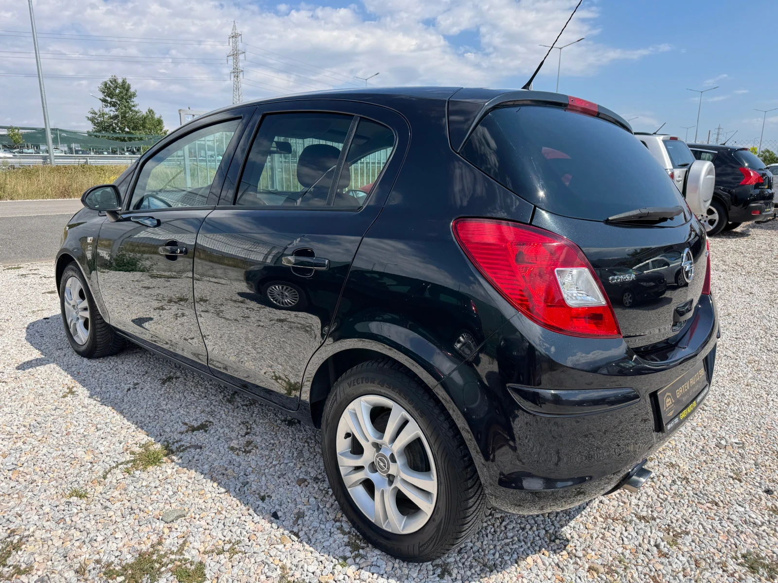 Opel Corsa 1.2 LPG - изображение 6