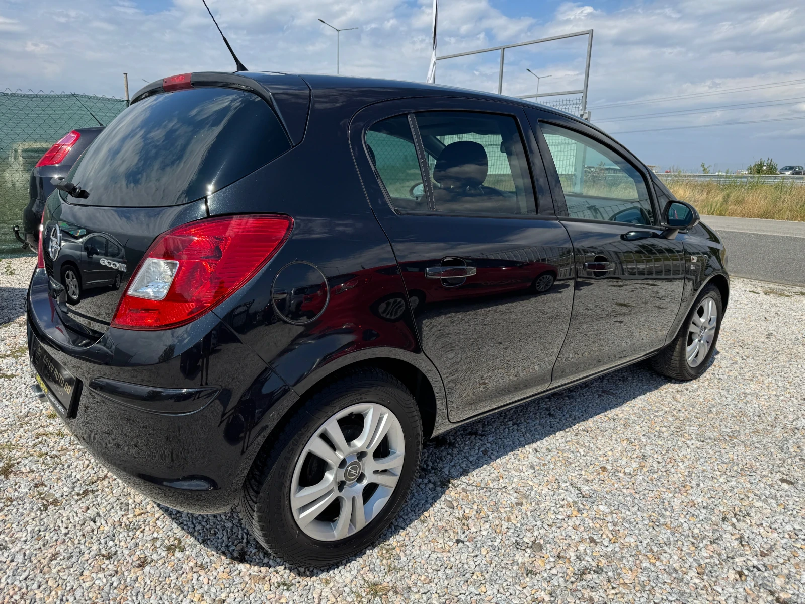 Opel Corsa 1.2 LPG - изображение 5
