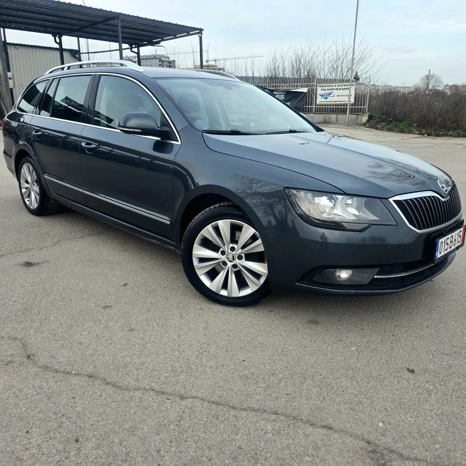 Skoda Superb УНИКАЛЕН /Facelift - изображение 4