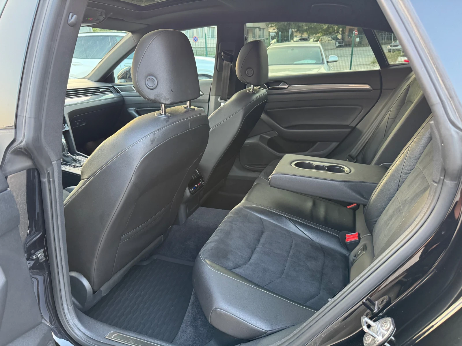 VW Arteon 2.0 TDI 190 - изображение 9