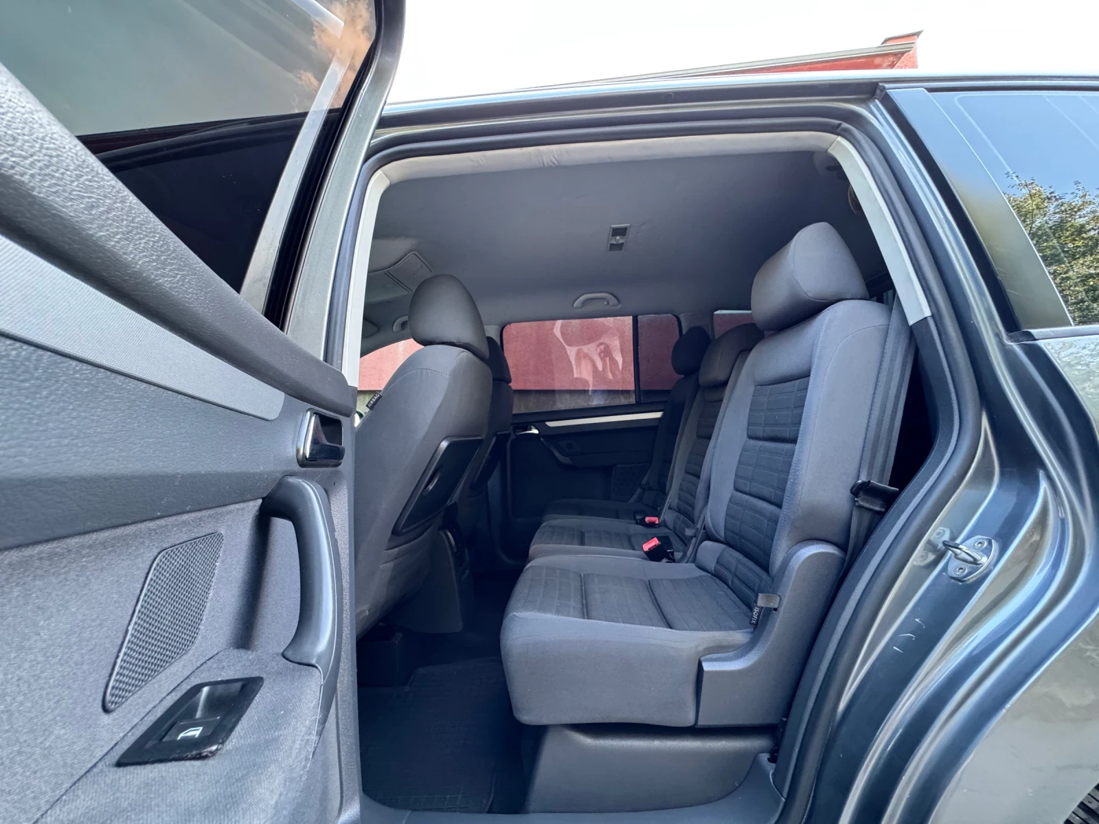 VW Touran TDI - изображение 6