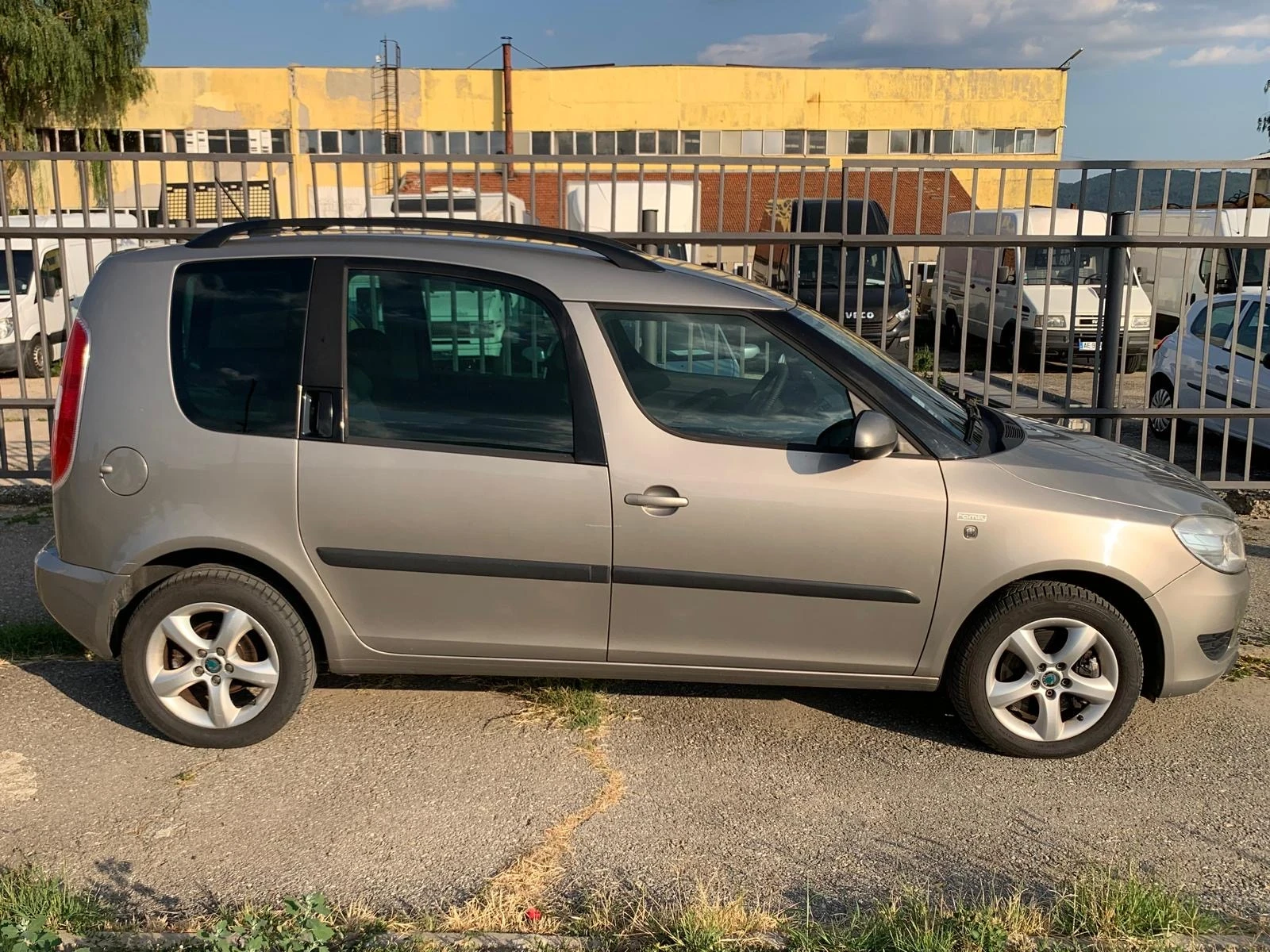 Skoda Roomster 1.6 TDI  77kW Clima NAVI - изображение 4