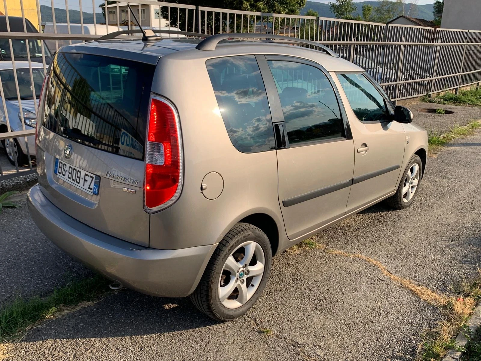 Skoda Roomster 1.6 TDI  77kW Clima NAVI - изображение 5