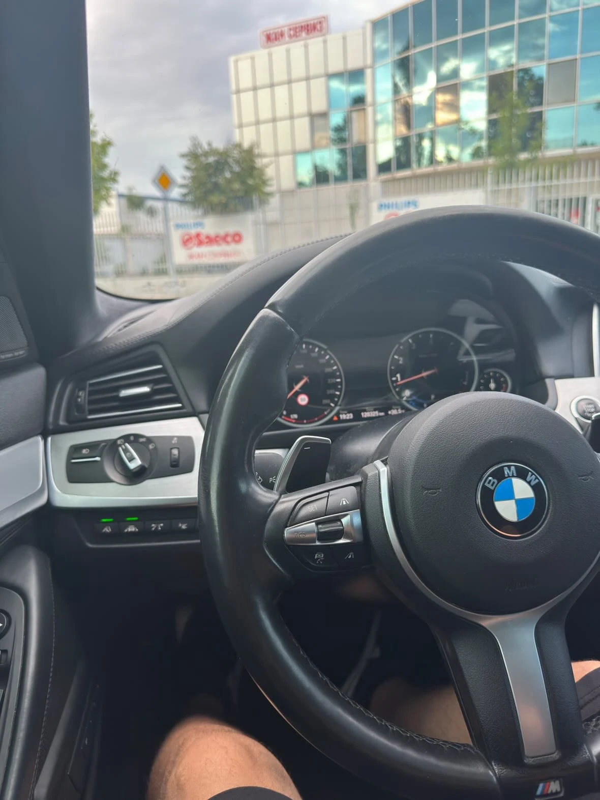 BMW 550 XDRIVE LCI LED - изображение 6