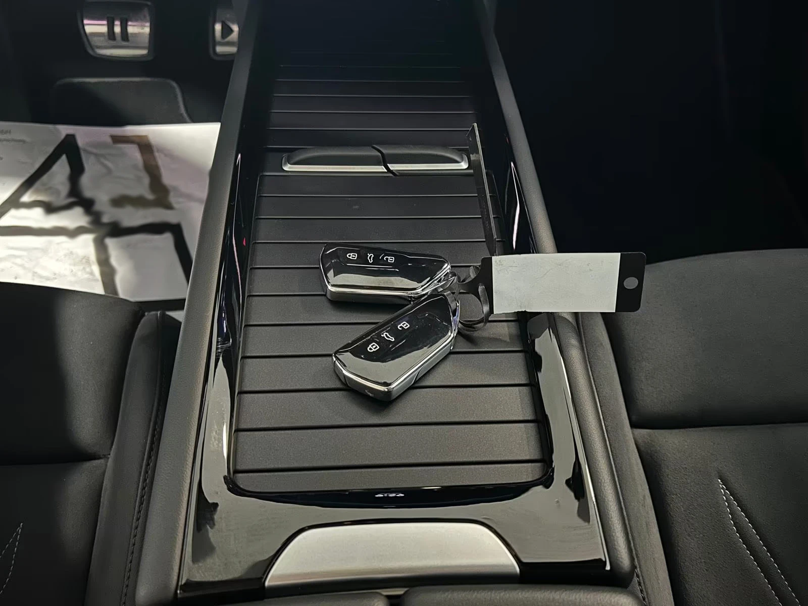 VW ID.7 PRO/286HP/MASSAGE/360/MEMO/HUD/AHK/LED/NAVI/372g | Mobile.bg   11