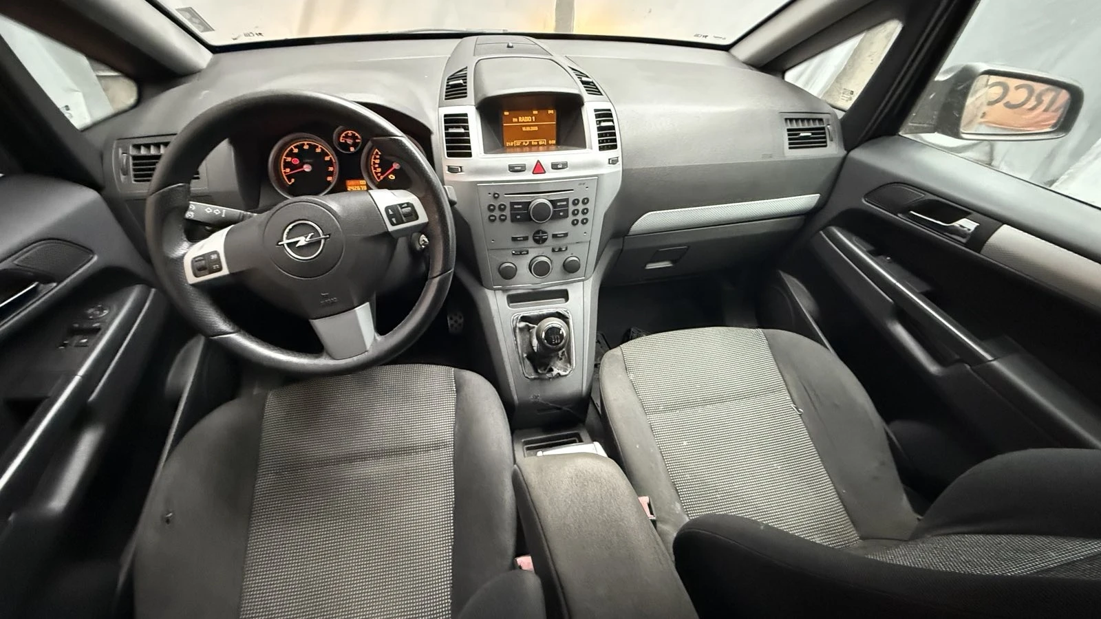 Opel Zafira  - изображение 3
