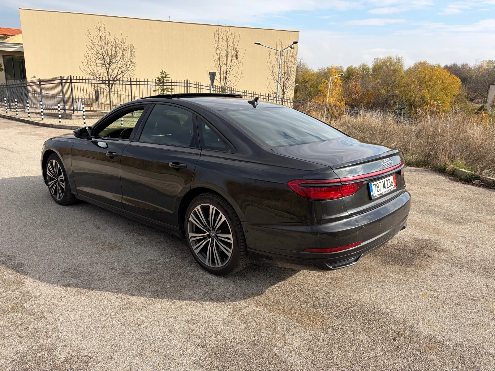 Audi A8 Matrix | HUD | PANO| TV| SOFTCLOSE| B&O | Mobile.bg   2