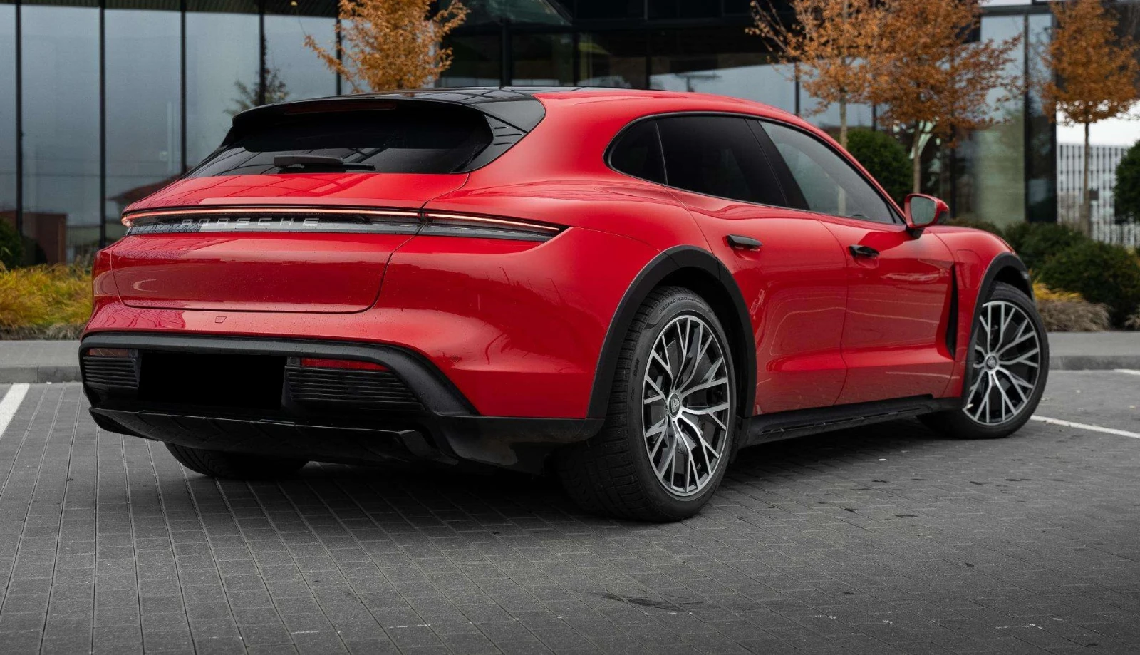 Porsche Taycan 4 Cross Turismo SportChrono - изображение 5