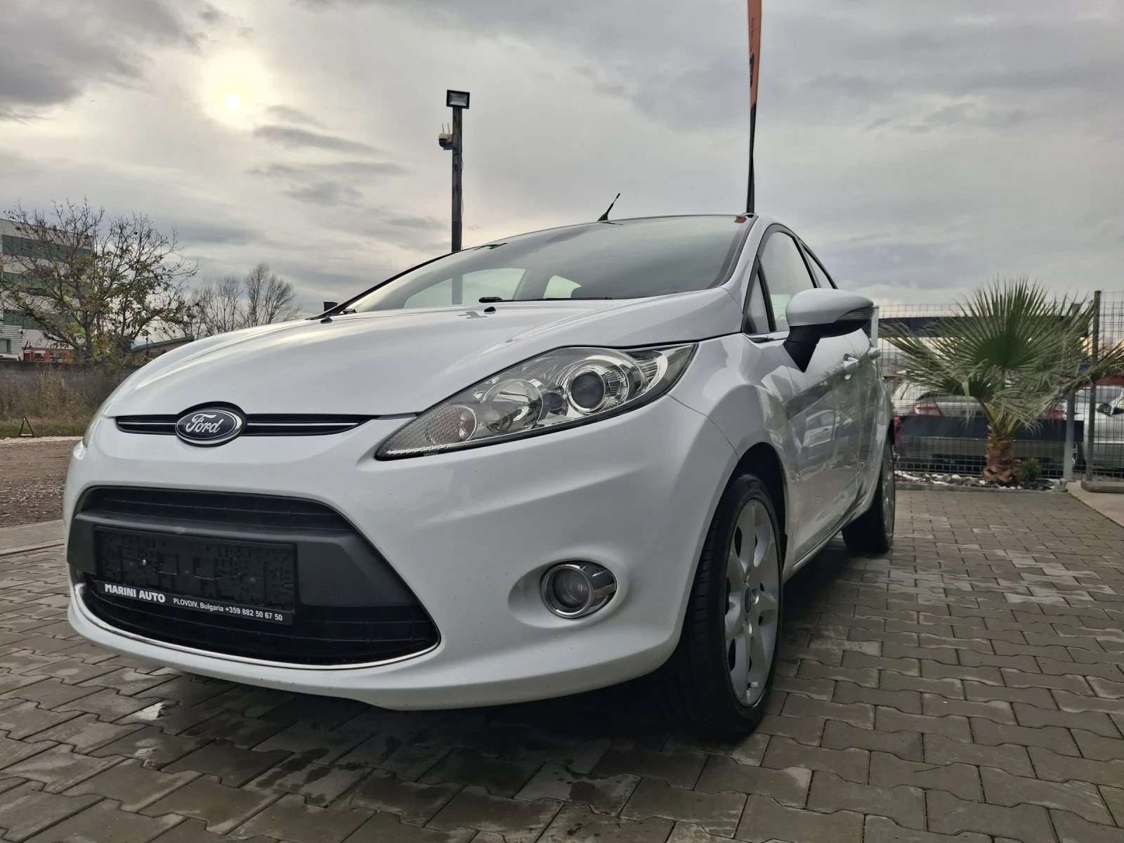 Ford Fiesta 1.4 benzin euro5  - изображение 2