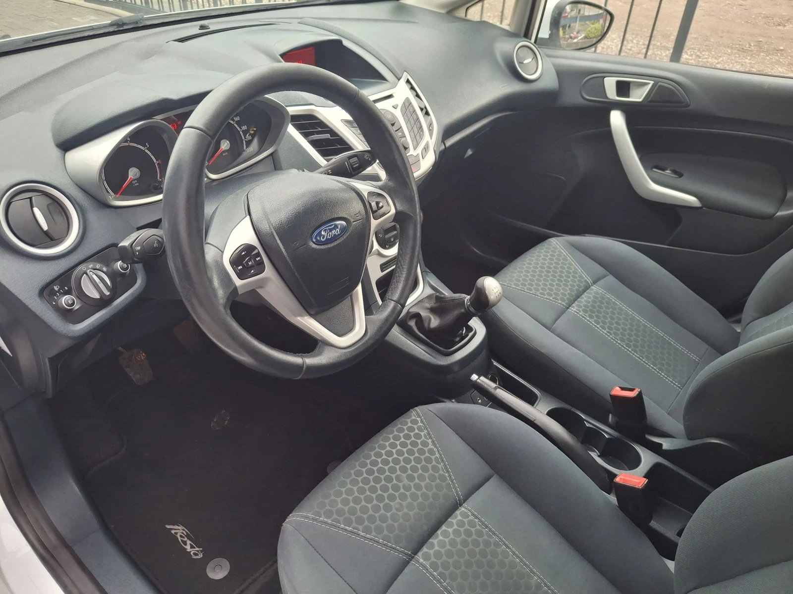 Ford Fiesta 1.25* * benzin * * euro5  | Mobile.bg   11