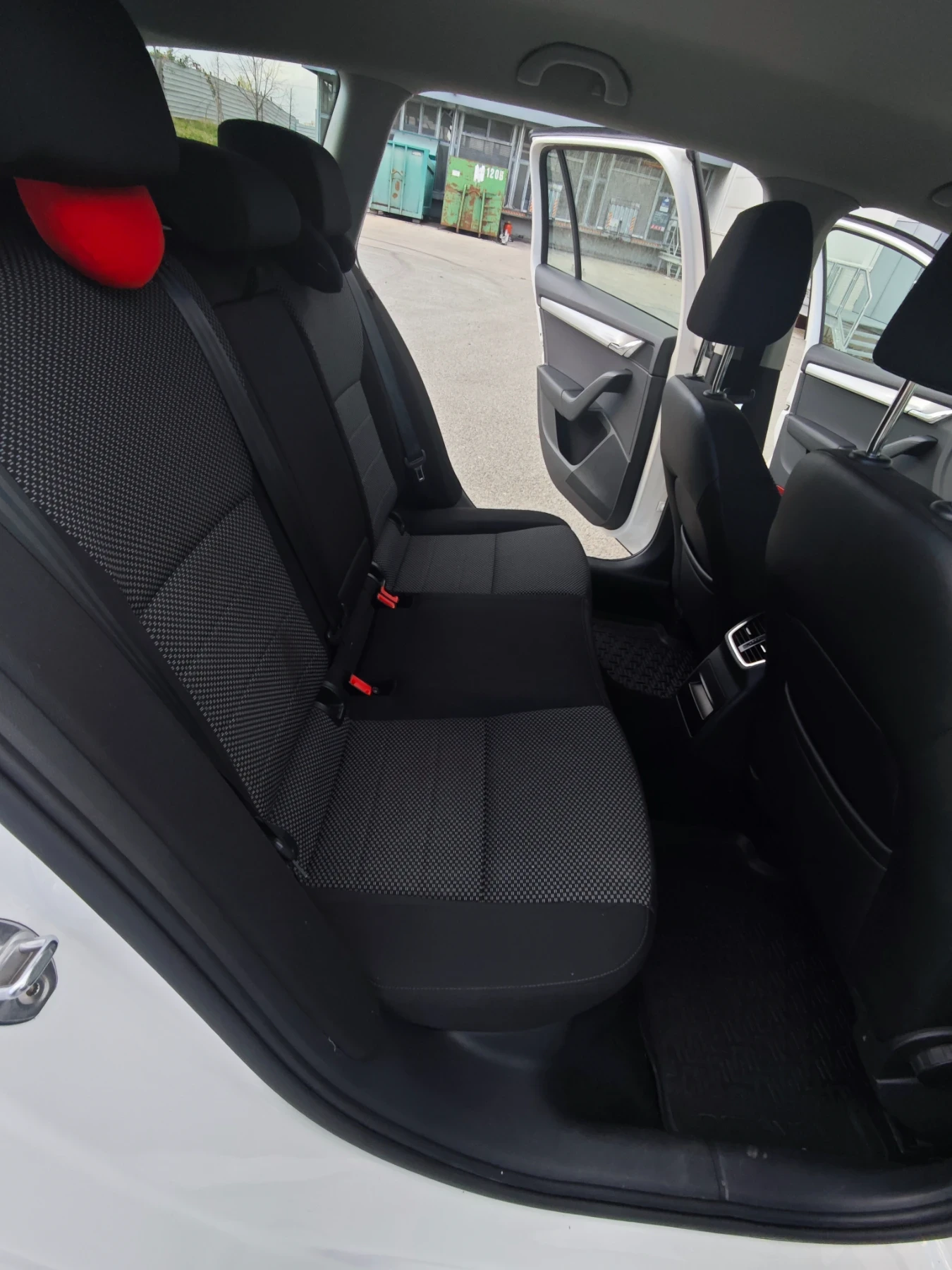 Skoda Octavia 2.0 TDI 150 .. | Mobile.bg   15