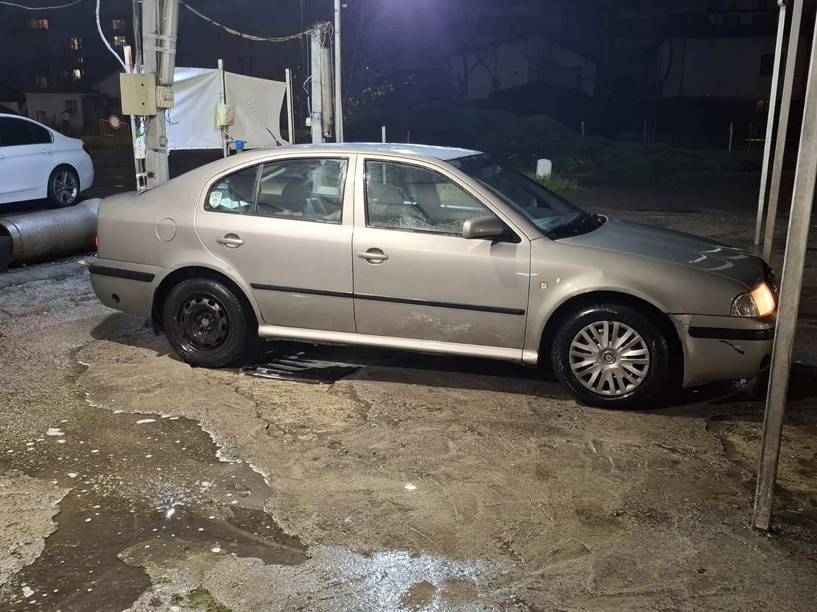 Skoda Octavia 1, 6i - изображение 5