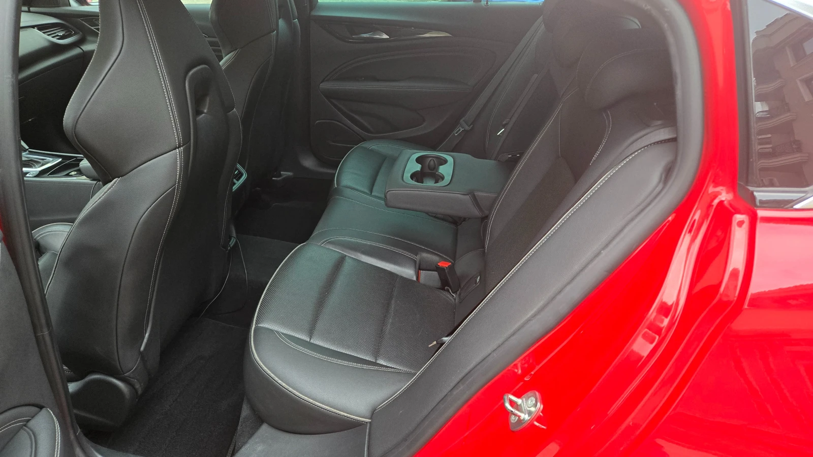 Opel Insignia  - изображение 10