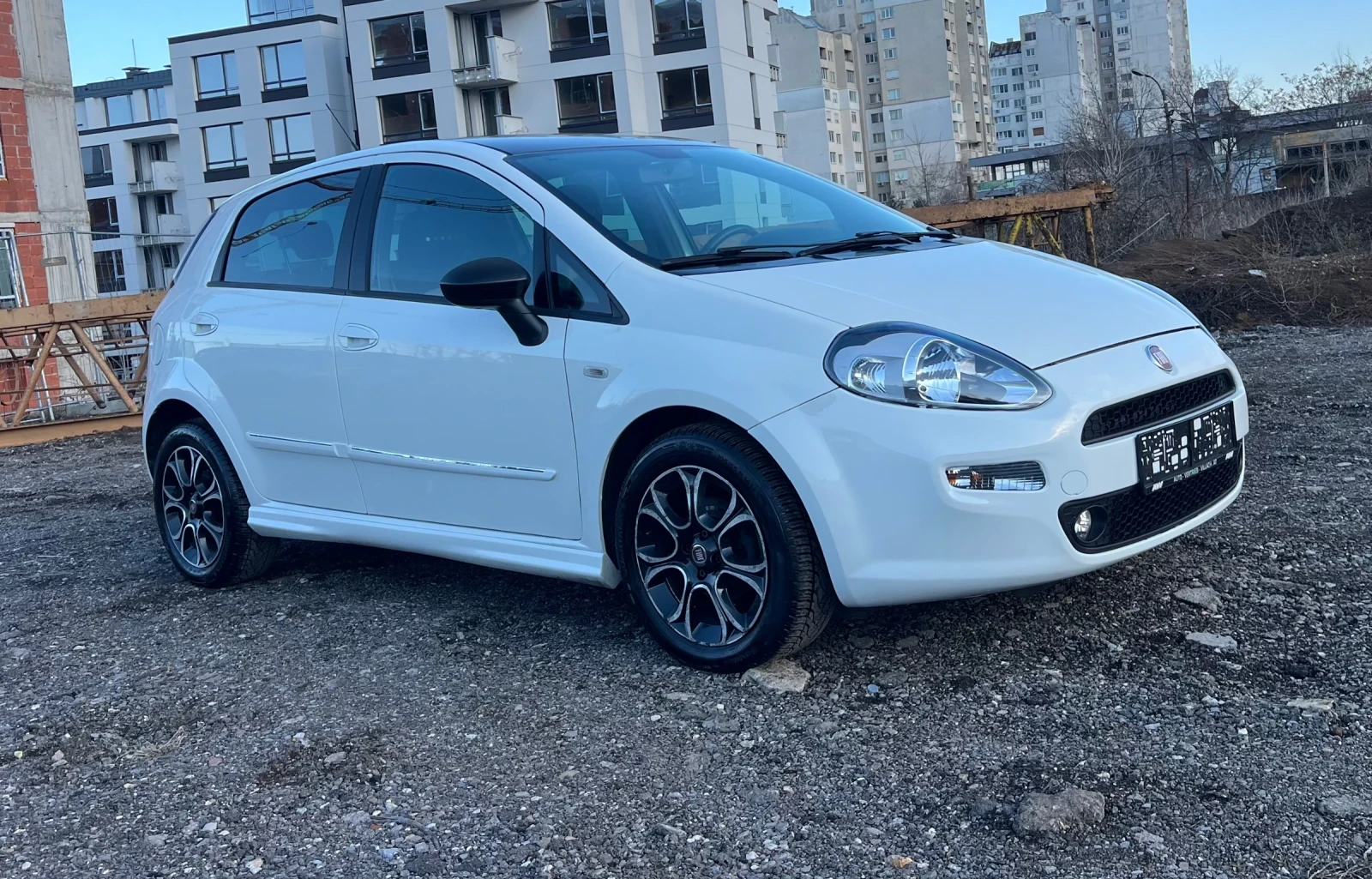 Fiat Punto 1.4i Sport  - изображение 2