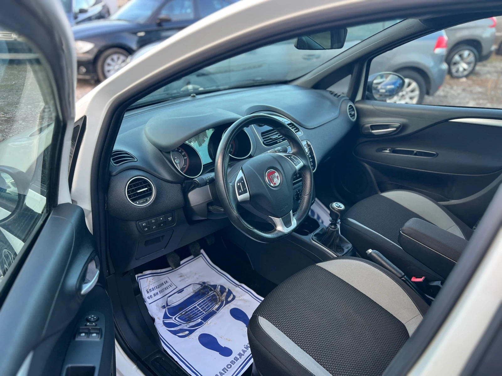 Fiat Punto 1.4i Sport  - изображение 9