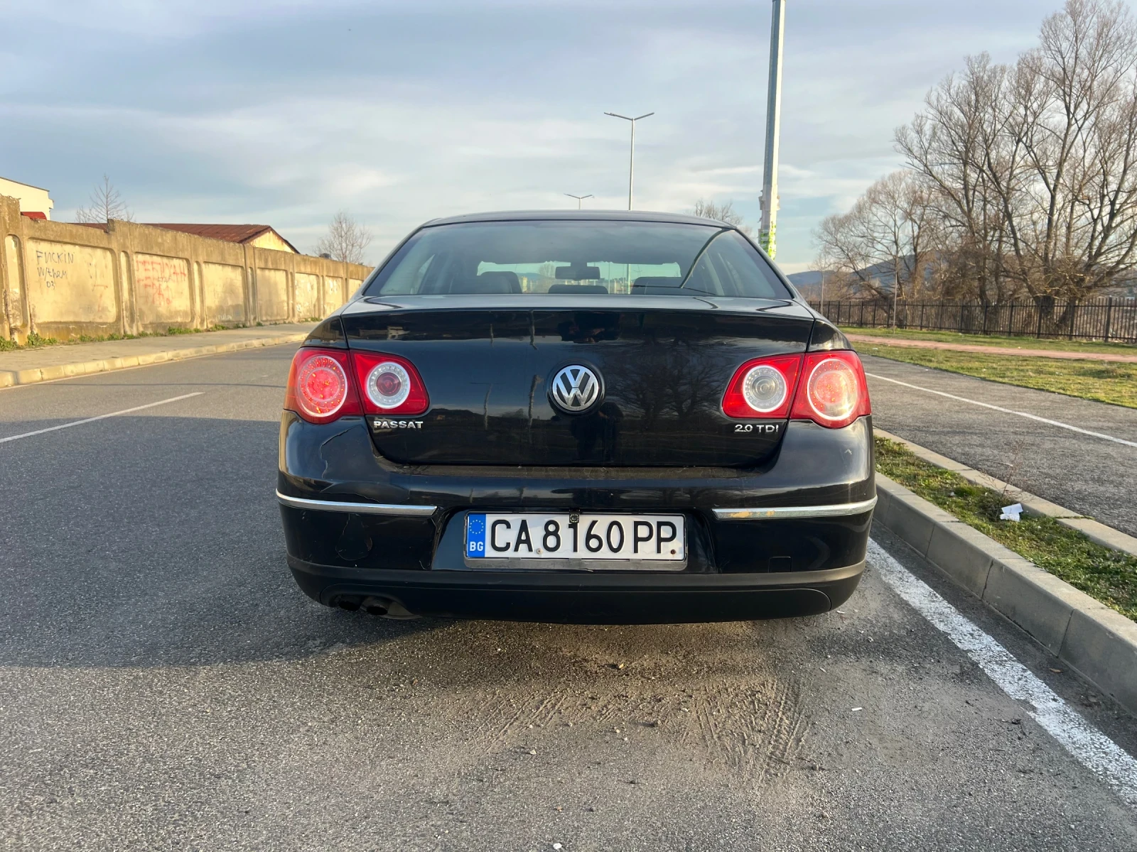 VW Passat 2.0TDI DSG HIGHLINE - изображение 4