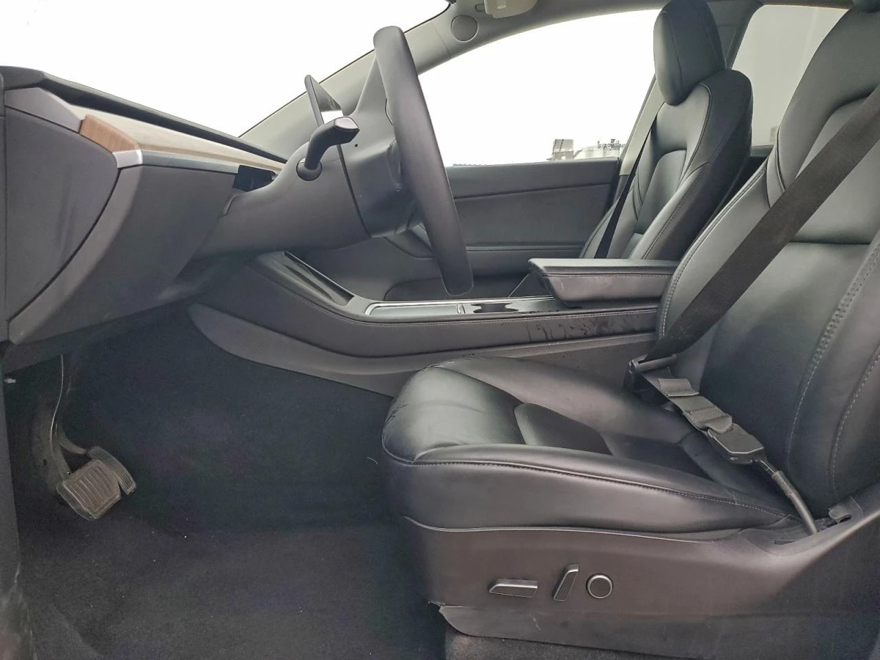 Tesla Model Y Long Range AWD, снимка 7 - Автомобили и джипове - 54169774