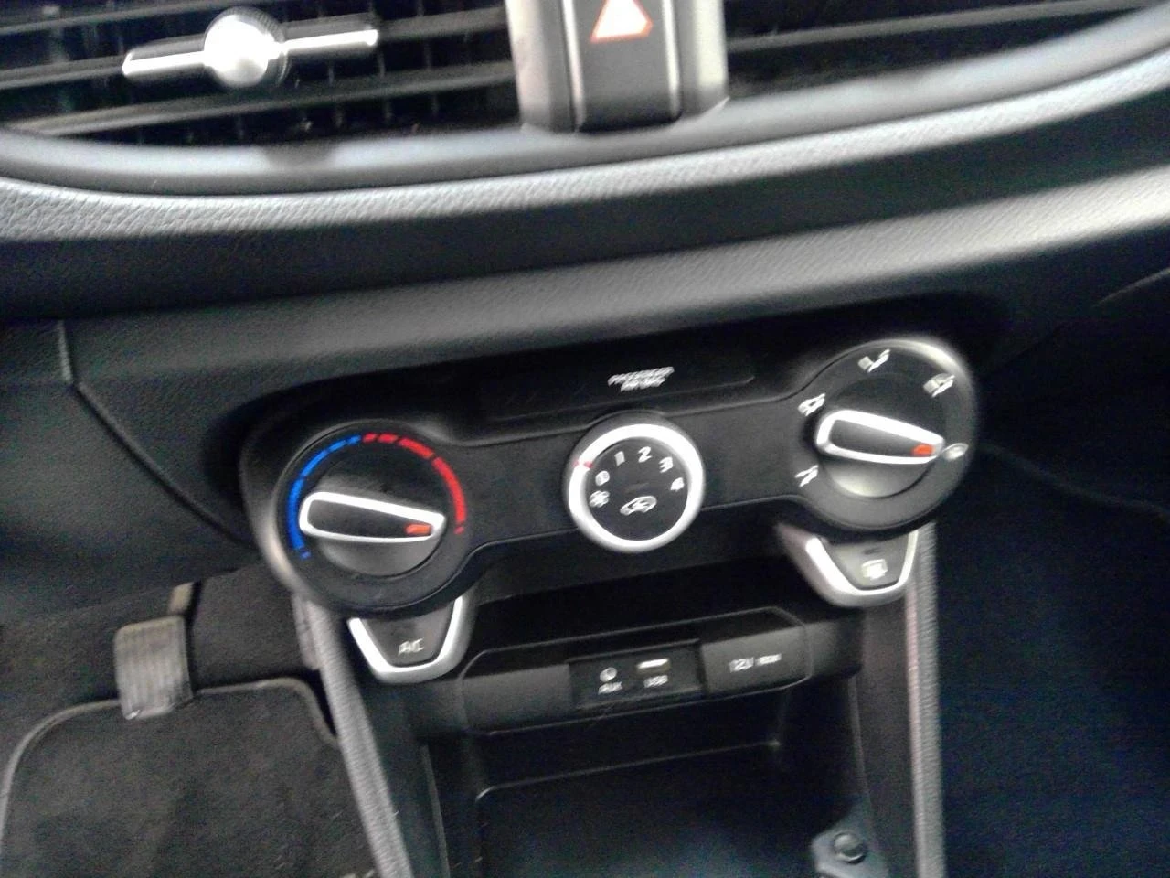 Kia Picanto 1.0 DynamicLine, снимка 9 - Автомобили и джипове - 54229060